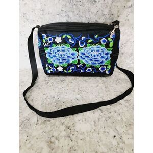 Embroidered Flowers Nylon Crossbody Bag Medium Capacity Shoulder Bag‎ Blue Roses